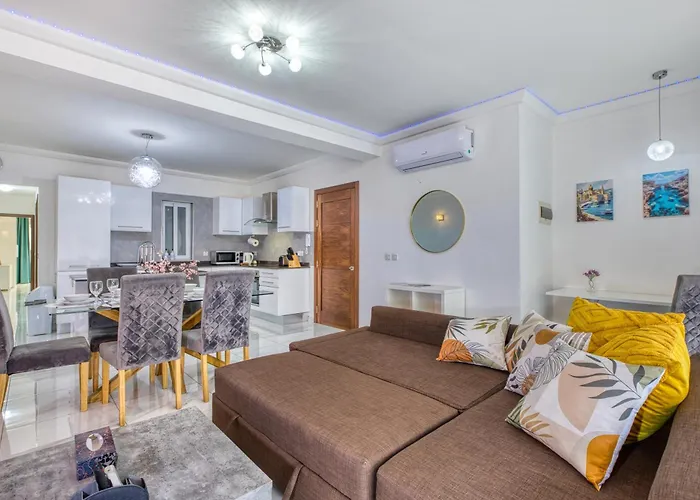 St Julian's * San Ġiljan