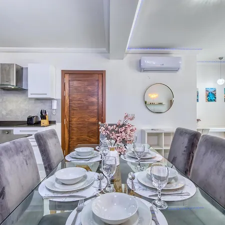 Apartamento Walk To Seafront - 2 Bedroom Suite In St Julian'S *