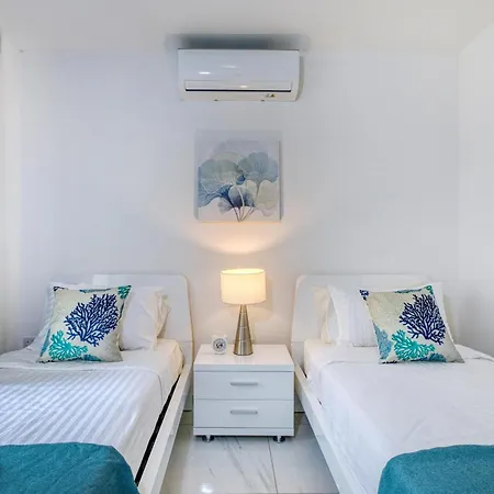 Walk To Seafront - 2 Bedroom Suite In St Julian'S *