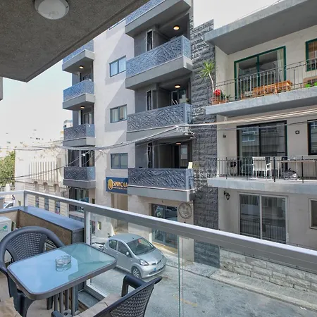Walk To Seafront - 2 Bedroom Suite In St Julian'S Apartamento
