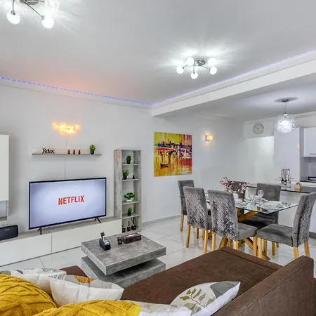 Walk To Seafront - 2 Bedroom In St Julian's * San Julián