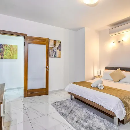 Apartamento Walk To Seafront - 2 Bedroom In St Julian's San Julián
