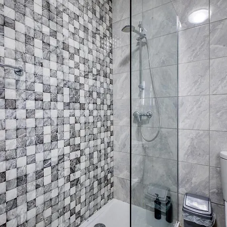 Apartamento Walk To Seafront - 2 Bedroom In St Julian's San Julián
