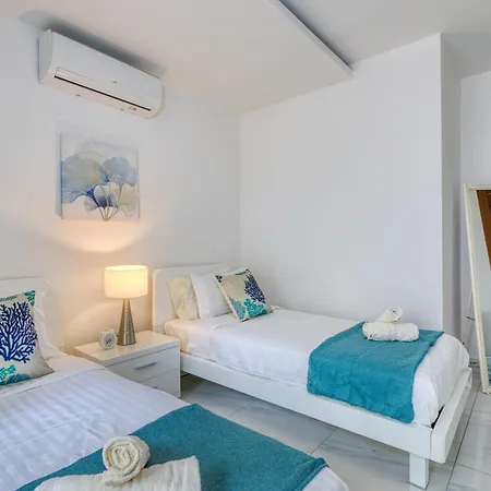Walk To Seafront - 2 Bedroom In St Julian's Apartamento San Julián
